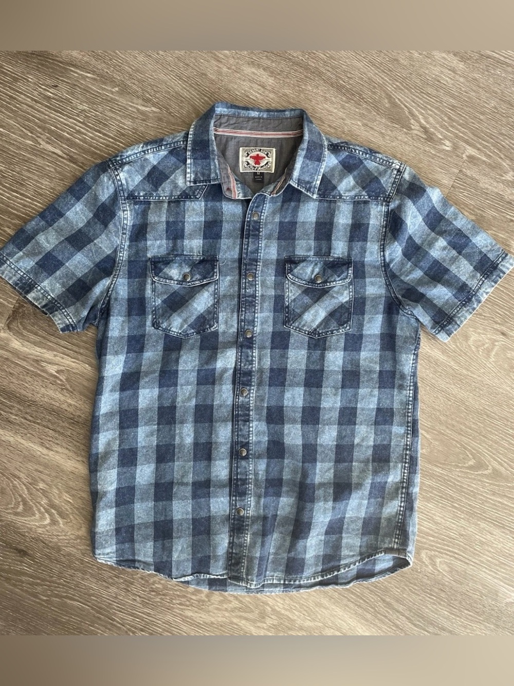 Flag and Anthem men’s short sleeve checkered button up. Pearl buttons Western